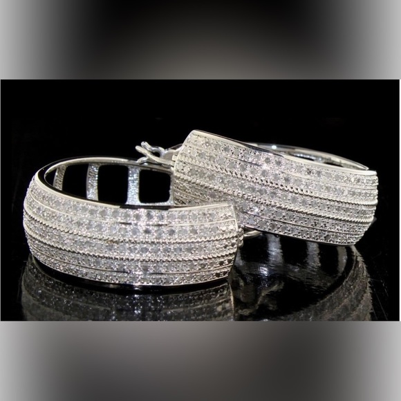 Source Unknown Jewelry - XX-Large 2.00 ct Diamond Hoop
Earrings